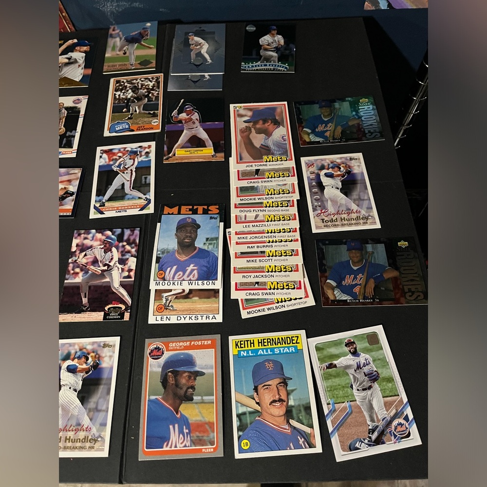 Lot of New York Mets baseball cards. 1970’s to late 1980’s.